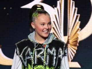 is jojo siwa.pregnant|JoJo Siwa: Pregnant Or Trolling Fans